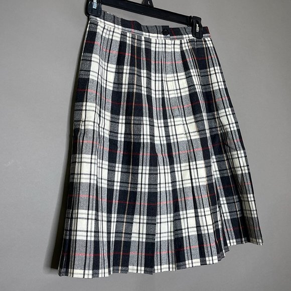 Talbots Dresses & Skirts - Talbots Black/White/Gray Wool Tartan/Plaid Pleated Skirt Size 4 Made In USA
